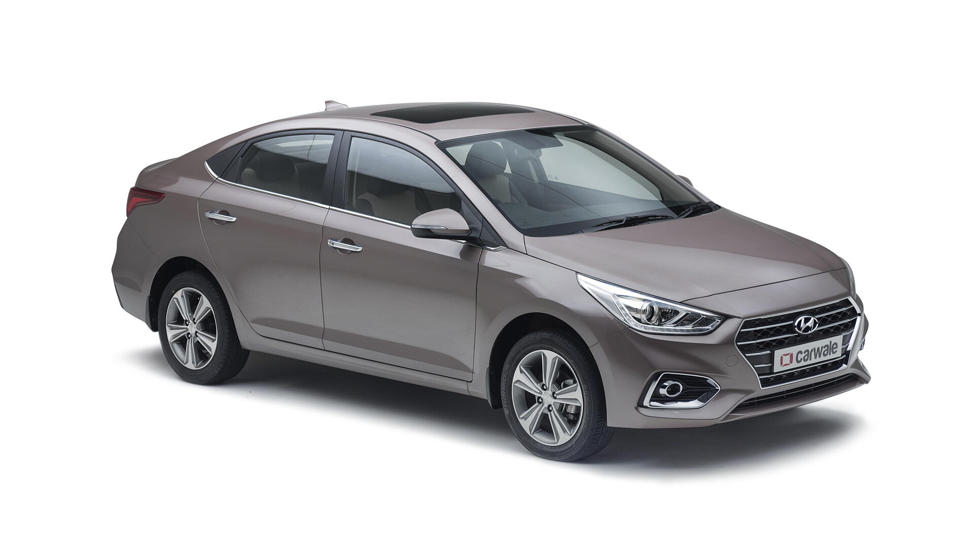 Hyundai Verna [2017-2020] E  VTVT [2017-2018] (Verna [2017-2020] Base  Model) On Road Price, Specs, Review, Images, Colours | CarTrade