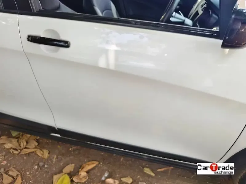 Minor Scratches on the front right door Minor Scratches on the front right door