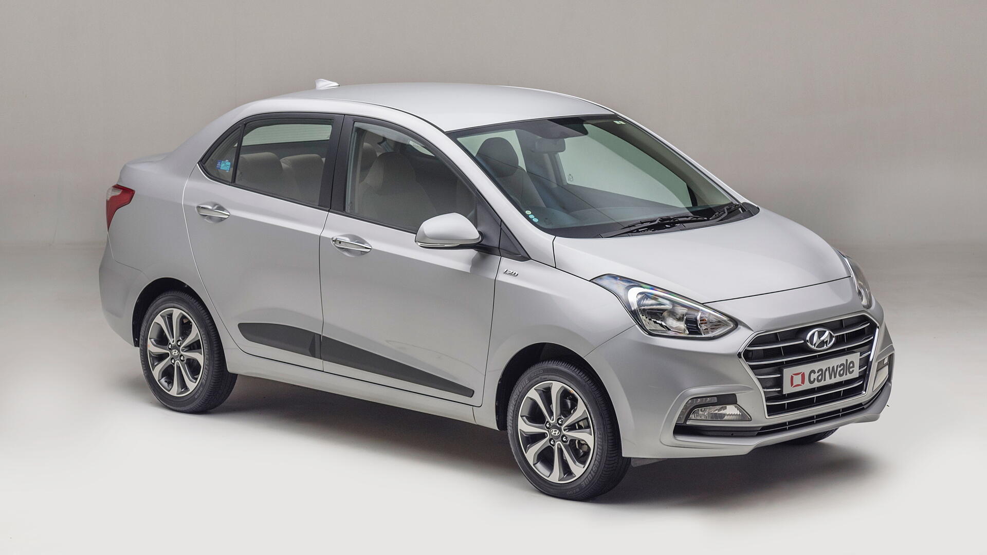 Hyundai Xcent S AT (Xcent Top Model) On Road Price, Specs, Review