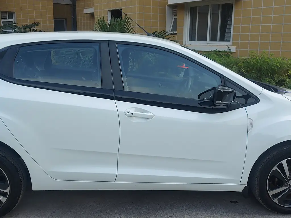 Second Hand Tata Altroz XZ Petrol in Bangalore
