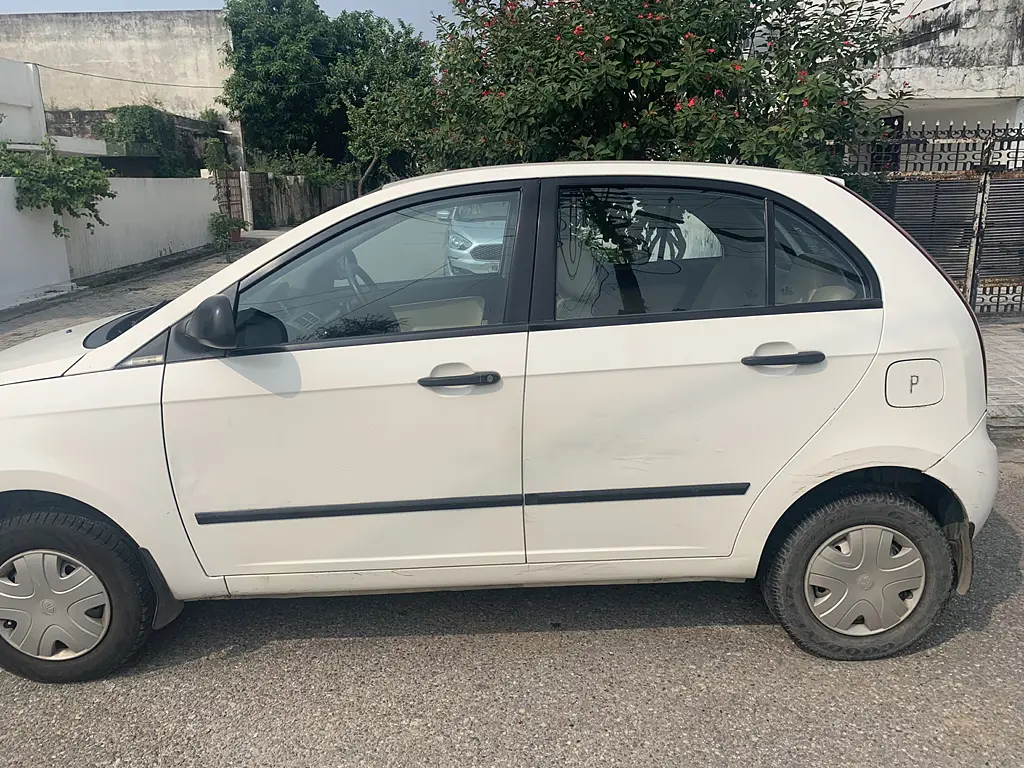 Second Hand Tata Indica Vista [2012-2014] GLS Safire65 in Meerut