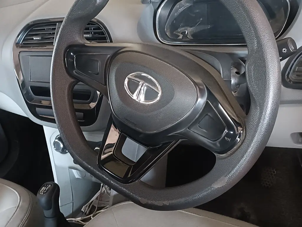 Second Hand Tata Tigor XE in Patna