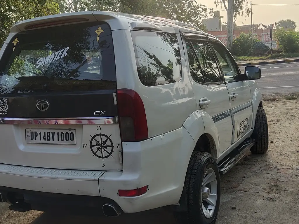 Second Hand Tata Safari Storme [2012-2015] 2.2 VX 4x2 in Meerut