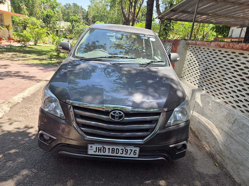 Used Toyota Innova [2013-2014] 2.5 VX 8 STR BS-IV in Jalandhar