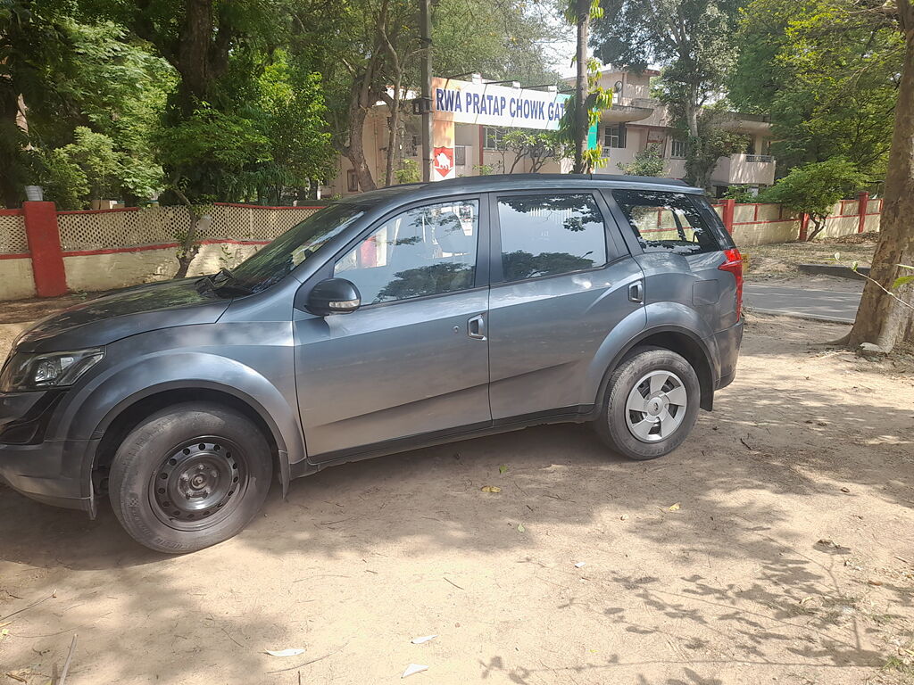 Used Mahindra XUV500 [2015-2018] W6 in Delhi