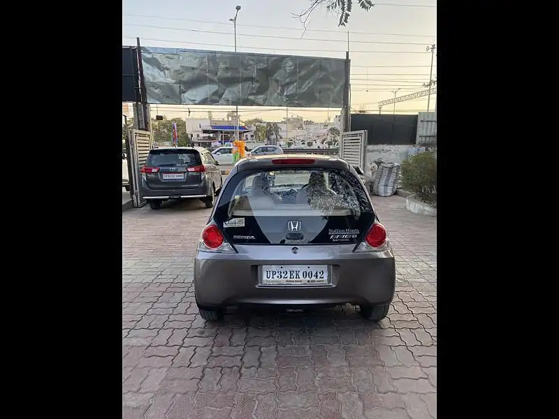 Second Hand Honda Brio VX MT in Lucknow