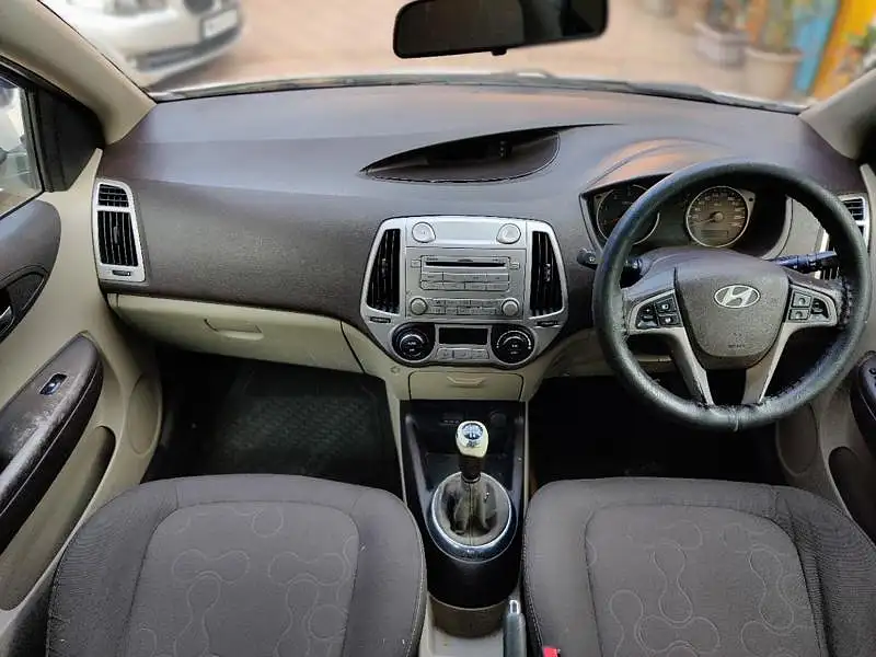 Second Hand Hyundai i20 [2010-2012] Sportz 1.4 CRDI in Mumbai