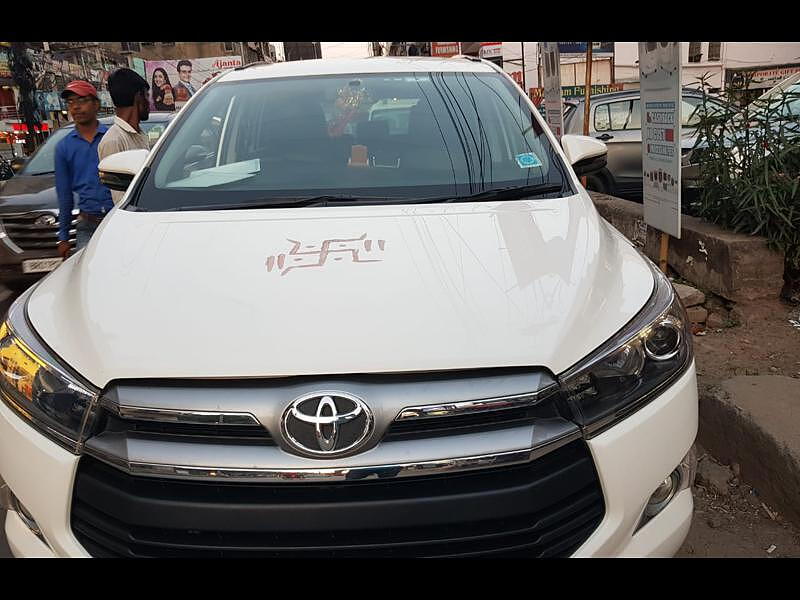 Second Hand Toyota Innova Crysta [2016-2020] 2.7 GX 8 STR [2016-2020] in Patna