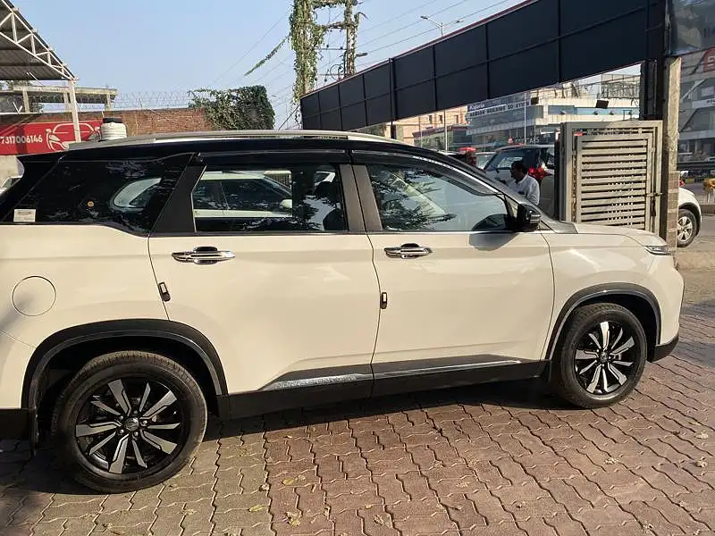 Second Hand MG Hector [2021-2023] Sharp 2.0 Diesel Turbo MT in Lucknow