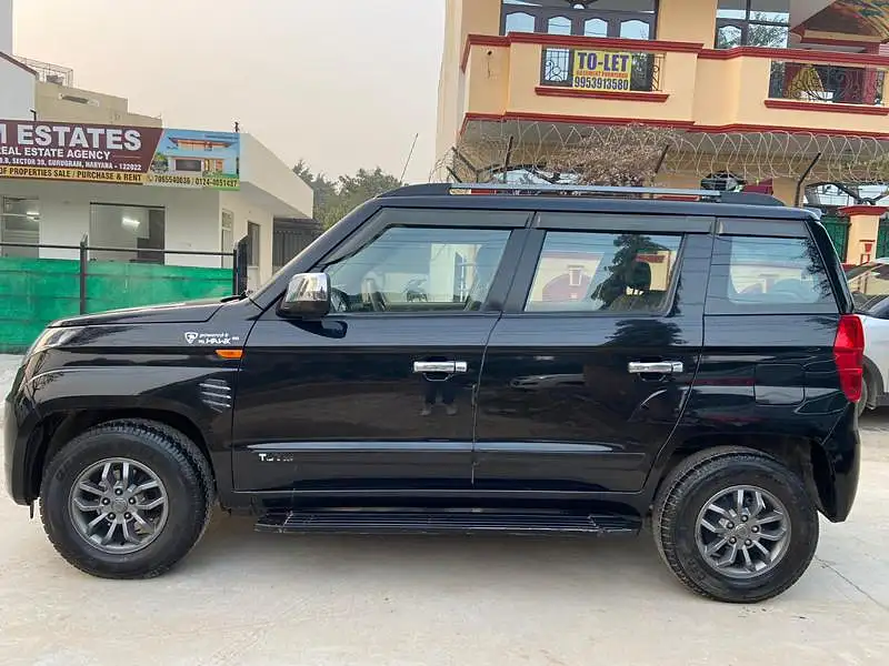 Second Hand Mahindra TUV300 [2015-2019] T10 in Gurgaon