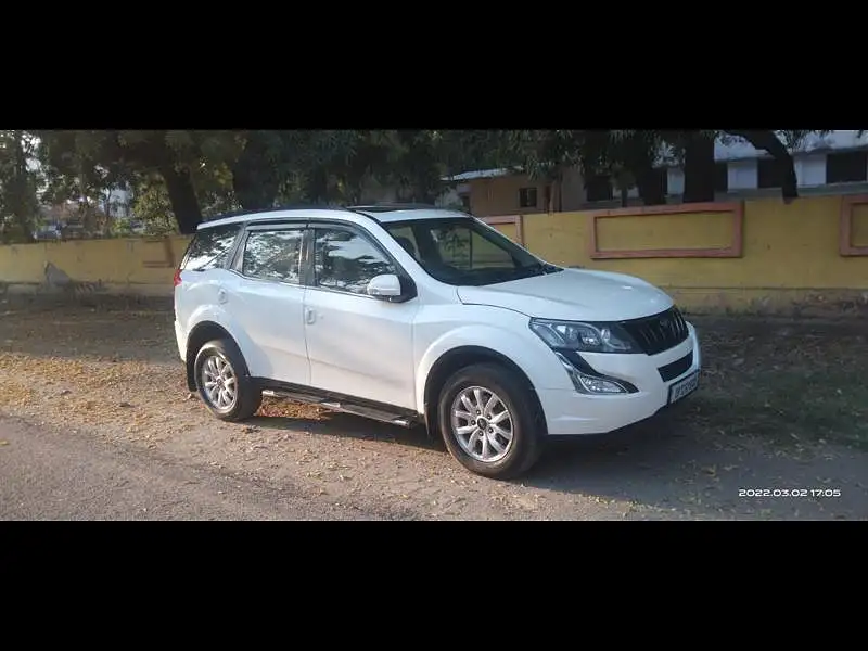 Second Hand Mahindra XUV500 [2015-2018] W10 in Lucknow