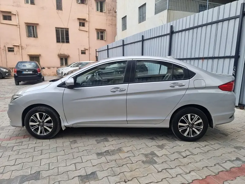 Used Honda City V Petrol [2017-2019] in Bangalore