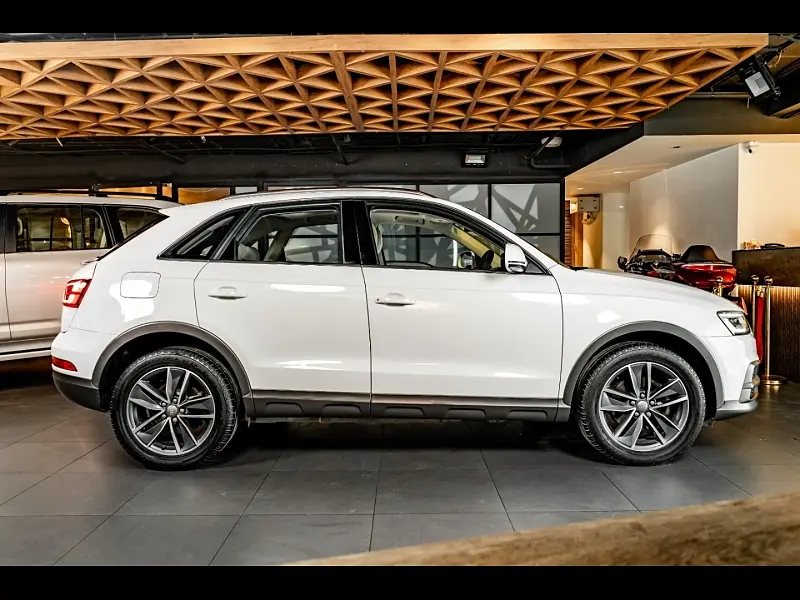 Second Hand Audi Q3 [2017-2020] 35 TDI quattro Premium Plus in Delhi