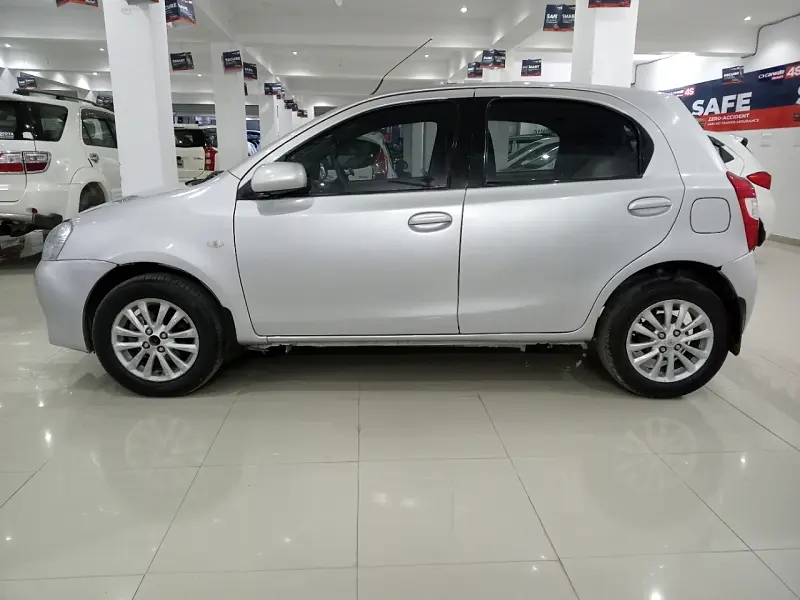 Second Hand Toyota Etios Liva [2013-2014] GD in Lucknow