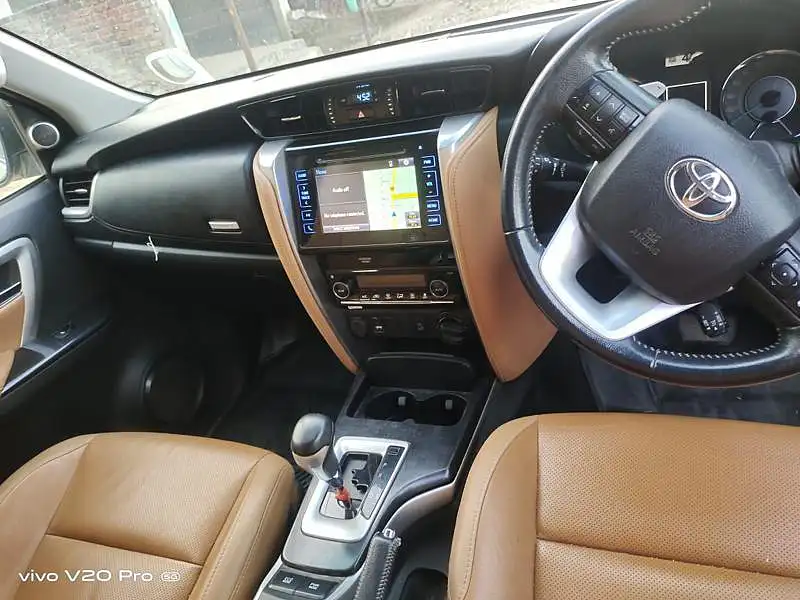 Used Toyota Fortuner [2016-2021] 2.8 4x2 AT [2016-2020] in Lucknow