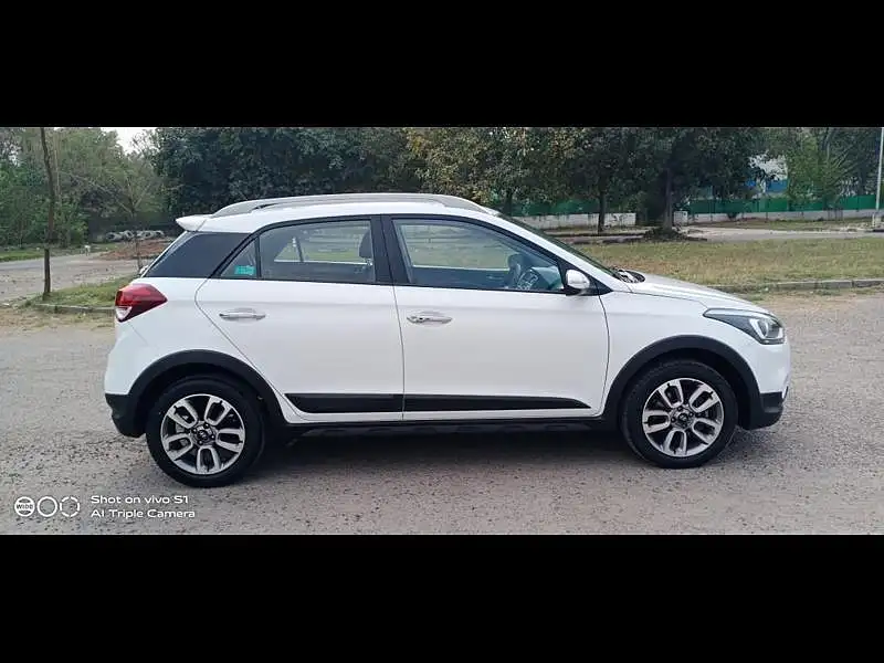 Second Hand Hyundai i20 Active [2015-2018] 1.4 SX in Chandigarh