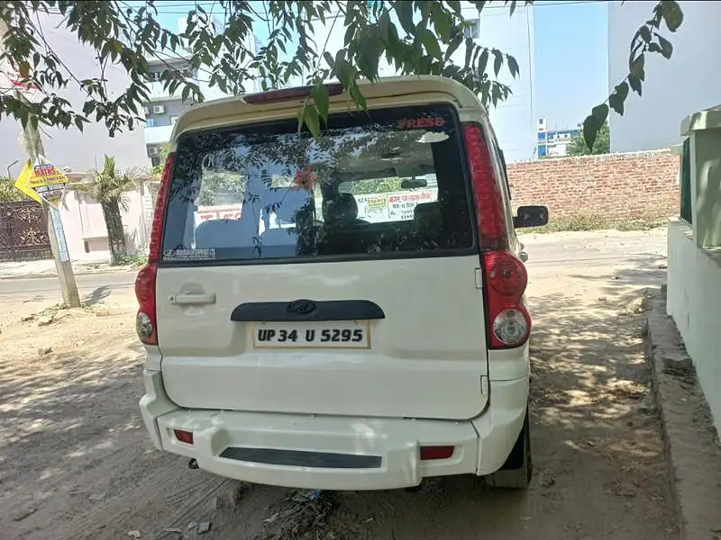 Second Hand Mahindra Scorpio [2009-2014] SLE BS-IV in Lucknow