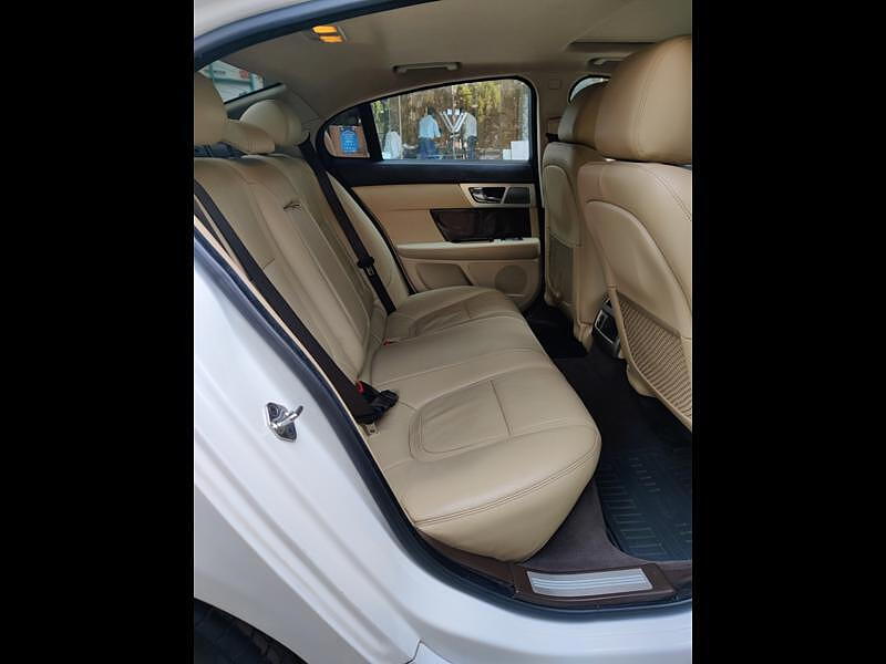 Jaguar XF [2012-2013] 3.0 V6 Premium Luxury