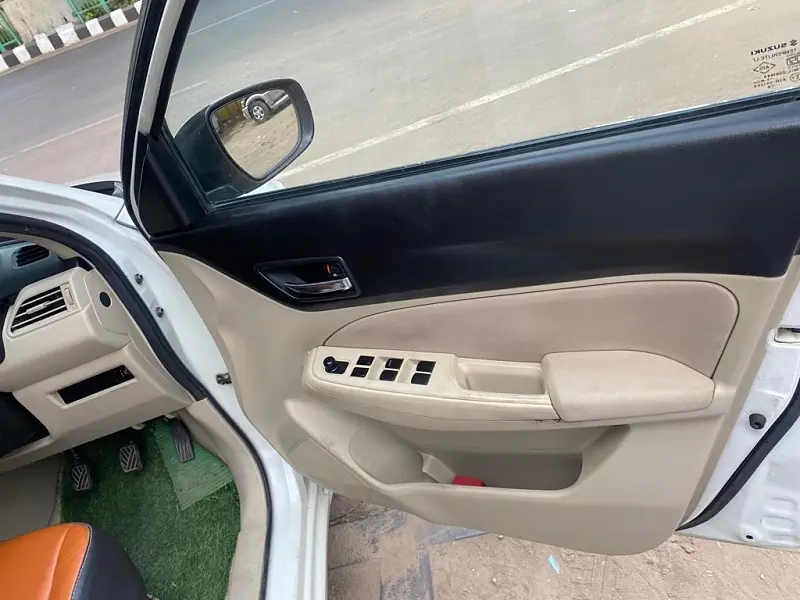 Second Hand Maruti Suzuki Swift Dzire [2015-2017] ZDI AMT in Lucknow