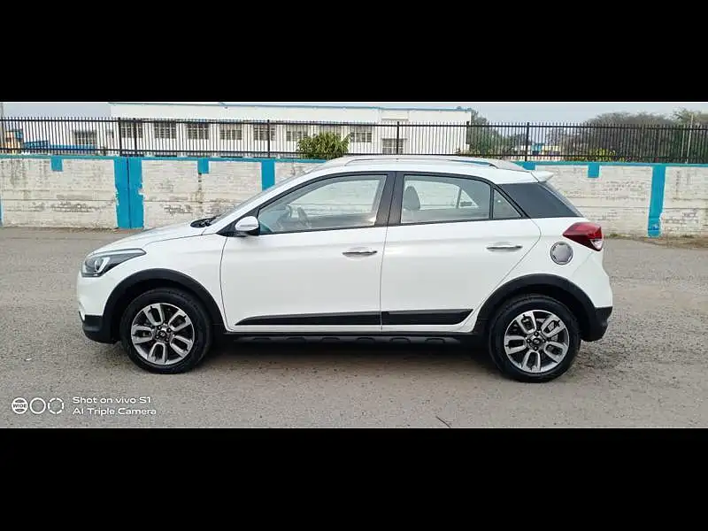 Second Hand Hyundai i20 Active [2015-2018] 1.4 SX in Chandigarh