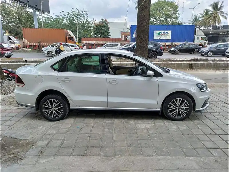 Second Hand Volkswagen Vento Highline 1.0L TSI in Bangalore