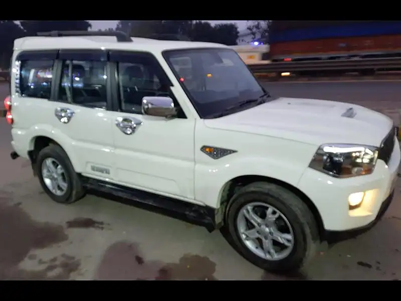 Second Hand Mahindra Scorpio [2014-2017] S10 in Lucknow
