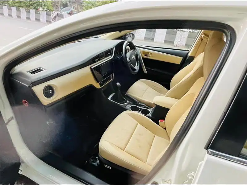 Second Hand Toyota Corolla Altis [2014-2017] GL Petrol in Delhi