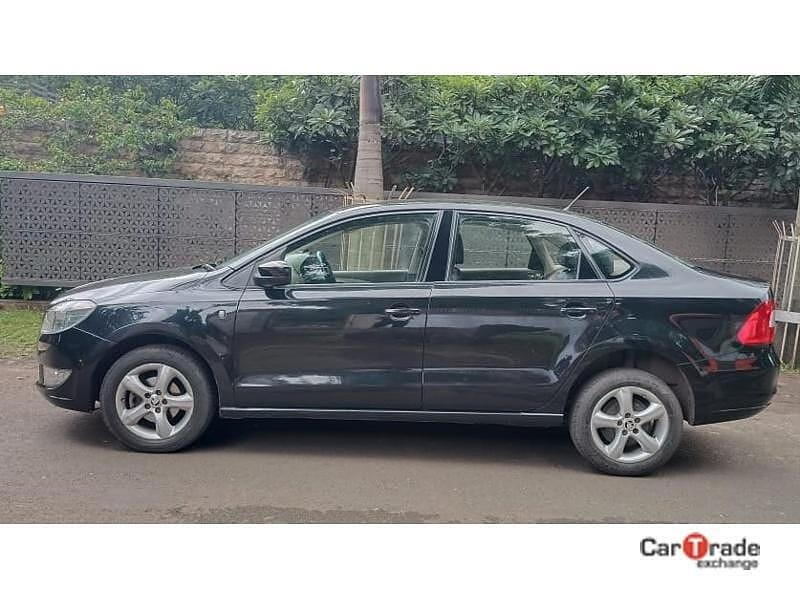 Second Hand Skoda Rapid [2014-2015] 1.5 TDI CR Ambition Plus AT in Pune