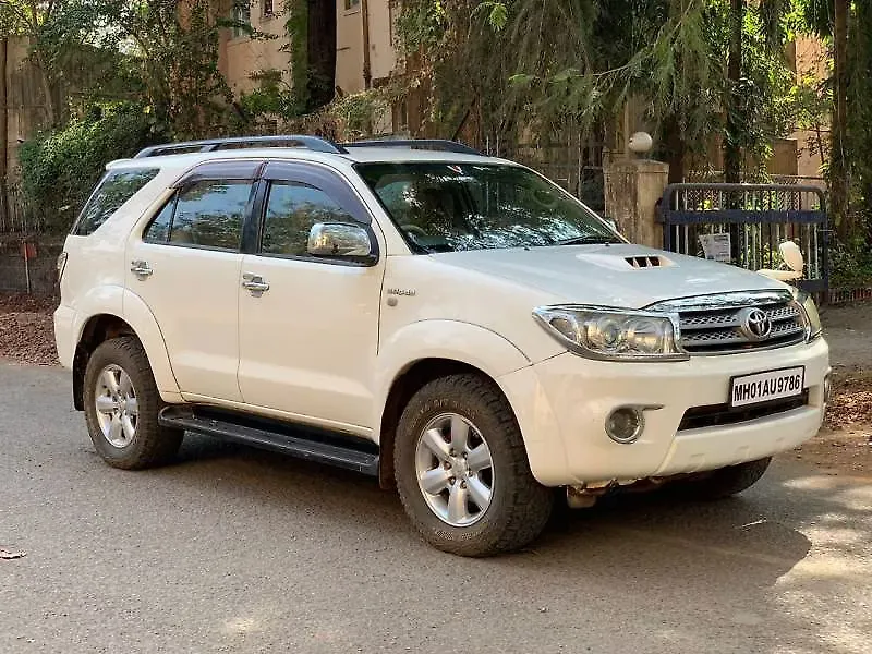 Used 2010 Toyota Fortuner [20092012] 3.0 MT for sale at Rs. 8,90,000 in Kolhapur CarTrade