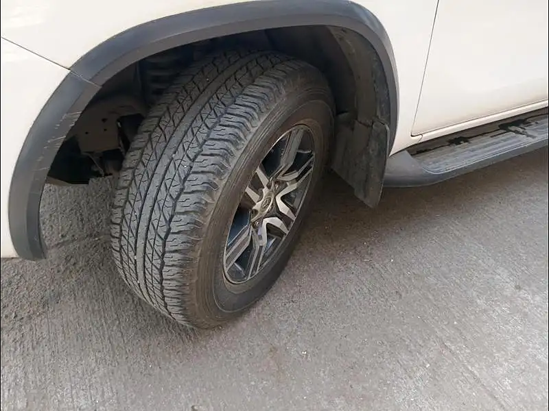Second Hand Toyota Fortuner [2016-2021] 2.8 4x2 AT [2016-2020] in Mumbai