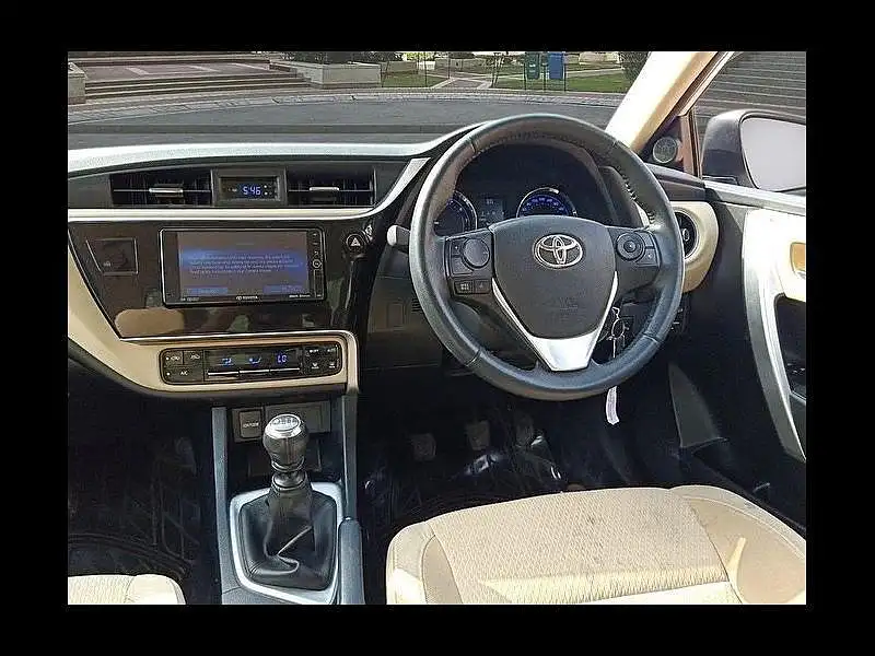 Second Hand Toyota Corolla Altis [2014-2017] G Petrol in Delhi