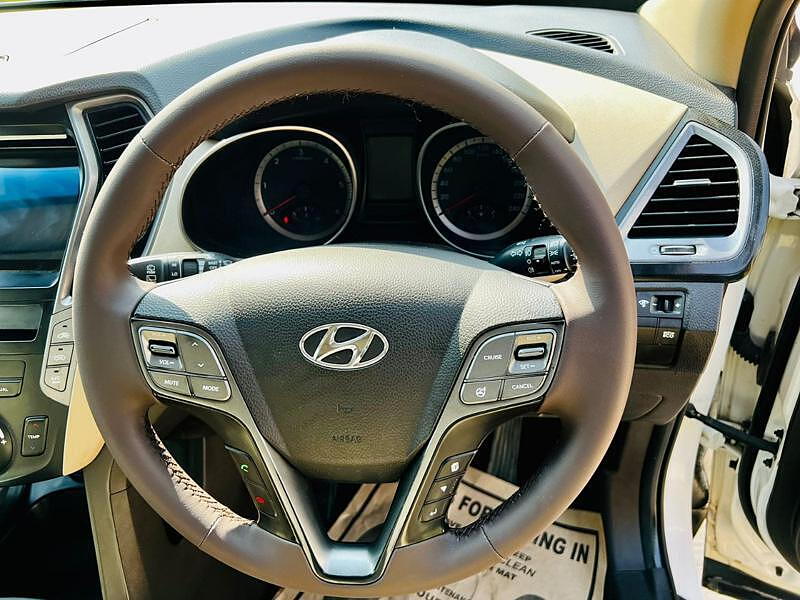 Second Hand Hyundai Santa Fe [2014-2017] 2WD AT [2014-2017] in Faridabad