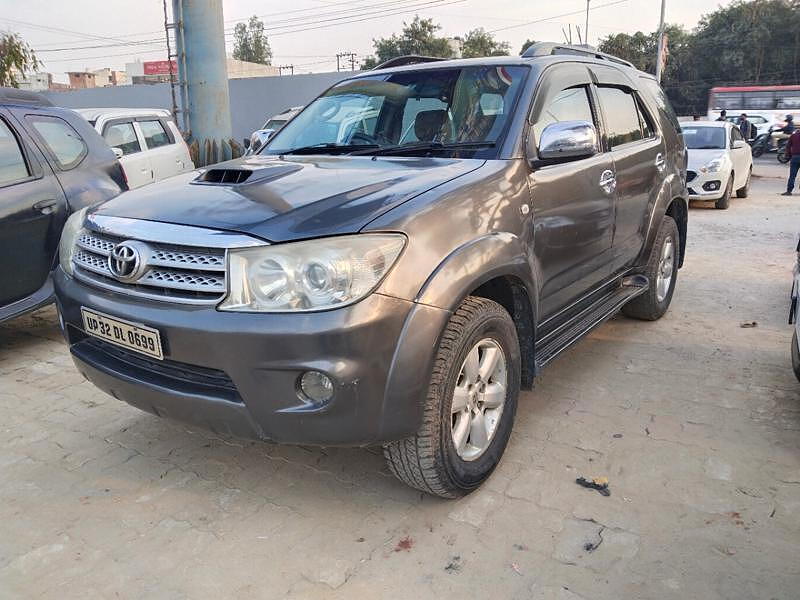 Second Hand Toyota Fortuner [2009-2012] 3.0 MT in Lucknow