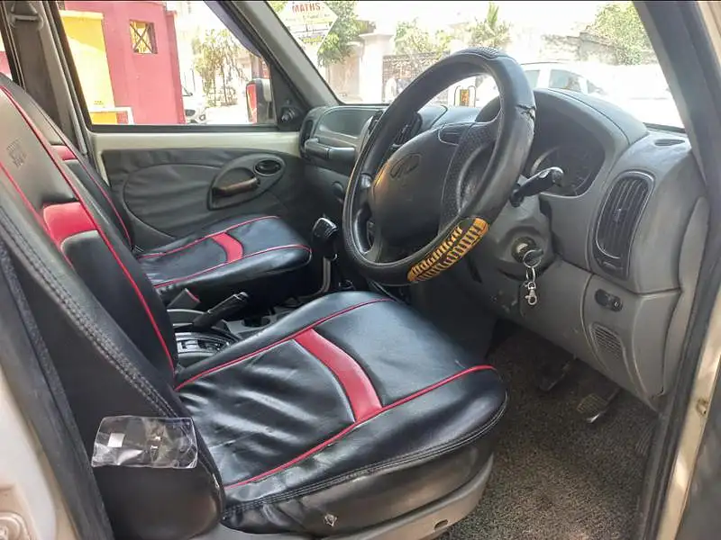 Second Hand Mahindra Scorpio [2009-2014] SLE BS-IV in Lucknow