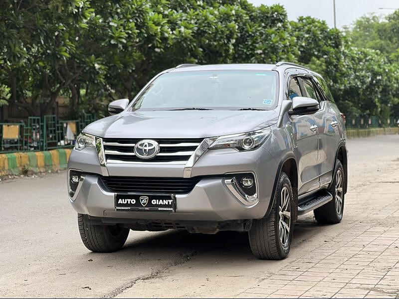 Second Hand Toyota Fortuner [2016-2021] 2.8 4x4 MT [2016-2020] in Ghaziabad