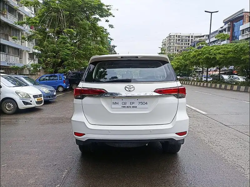 Second Hand Toyota Fortuner [2016-2021] 2.8 4x2 AT [2016-2020] in Mumbai