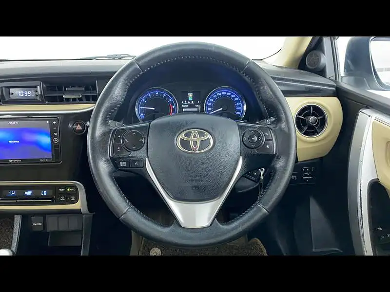 Second Hand Toyota Corolla Altis G CVT Petrol in Delhi