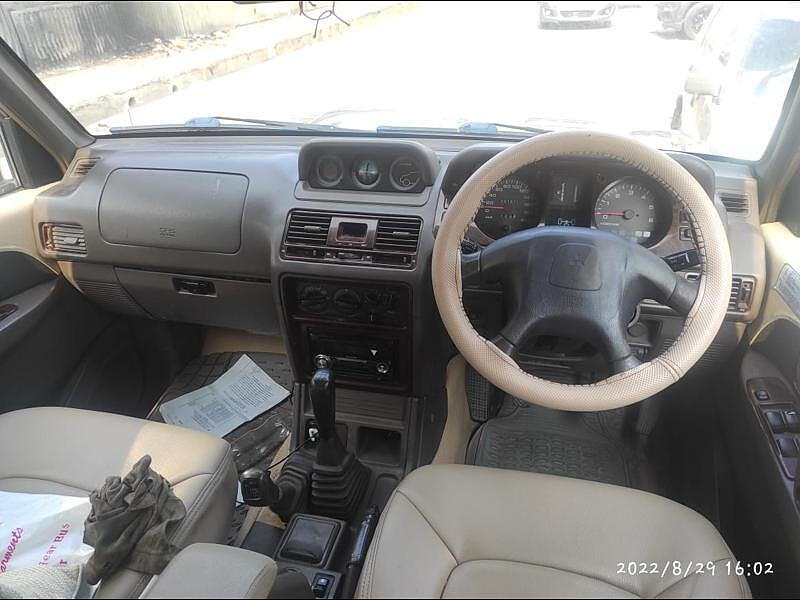 Second Hand Mitsubishi Pajero SFX 2.8 in Dehradun