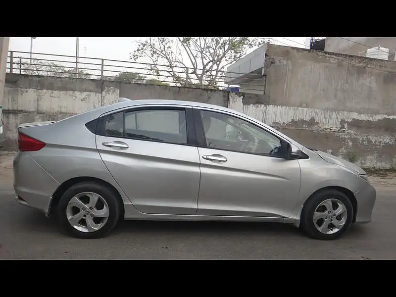 Second Hand Honda City [2014-2017] V in Agra