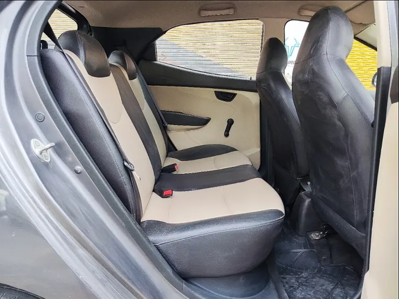 Second Hand Hyundai Eon Era + SE in Faridabad