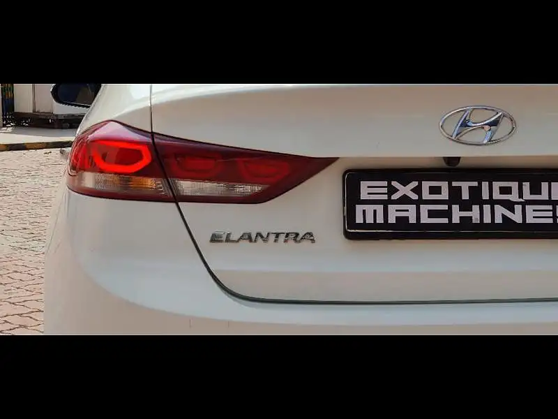 Second Hand Hyundai Elantra SX (O) 2.0 AT in Lucknow