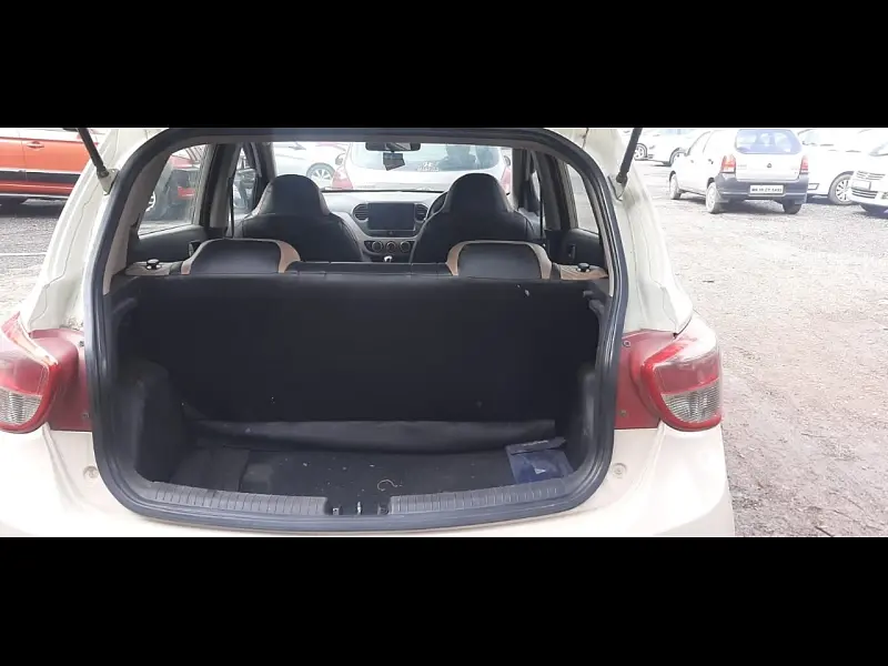 Second Hand Hyundai Grand i10 Sportz (O) U2 1.2 CRDi [2017-2018] in Nashik