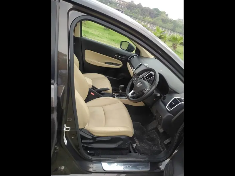 Second Hand Honda City V Petrol in Lucknow