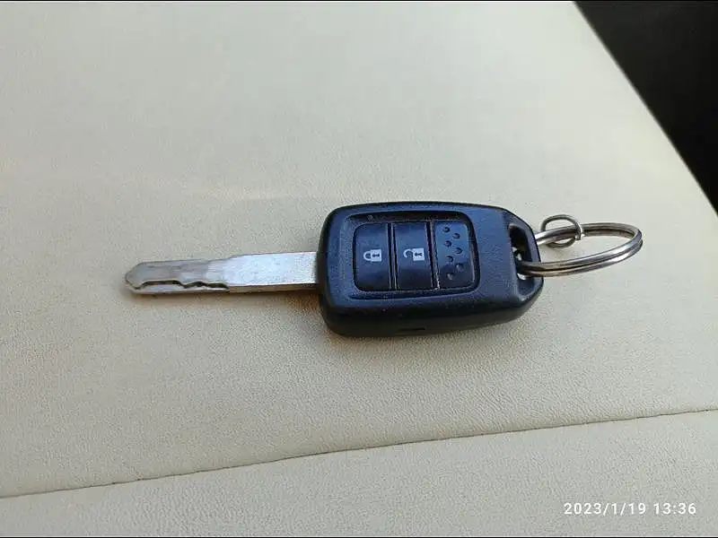 Second Hand Honda Jazz [2015-2018] SV Petrol in Bangalore