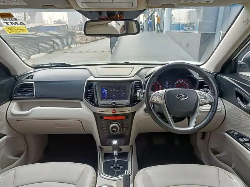 Second Hand Mahindra XUV300 1.5 W8 (O) AMT [2019-2020] in Kolkata