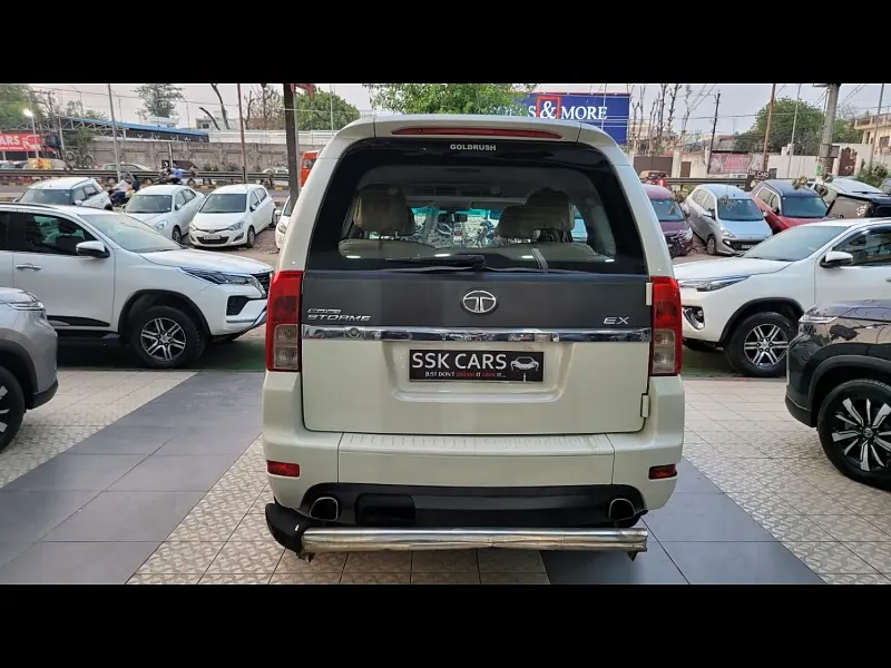Second Hand Tata Safari Storme 2019 2.2 EX 4X2 in Lucknow