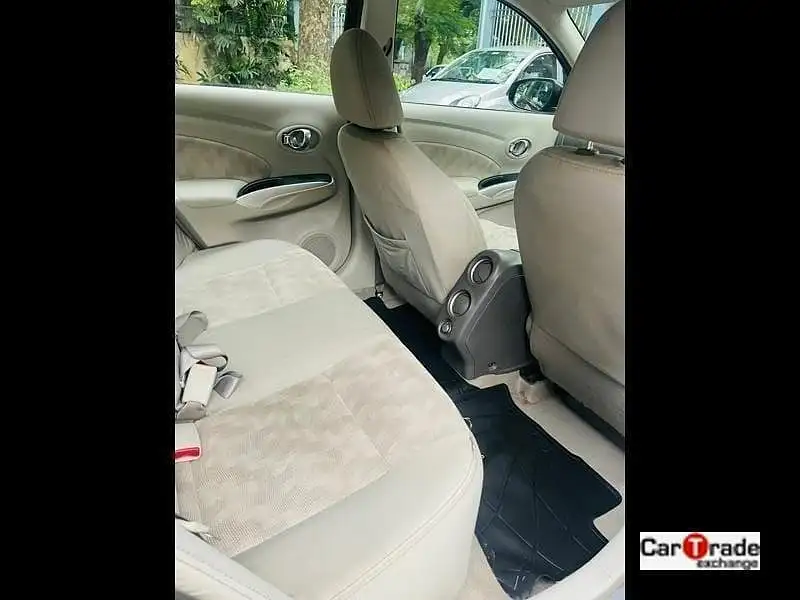 Second Hand Nissan Sunny XV Premium Pack (Leather) in Kolkata