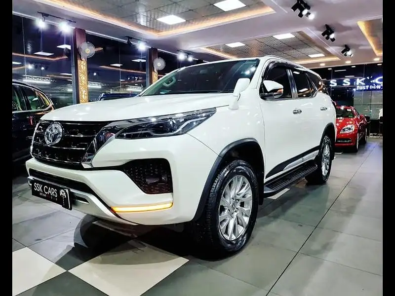 Used Toyota Fortuner [2016-2021] 2.8 4x4 MT [2016-2020] in Lucknow