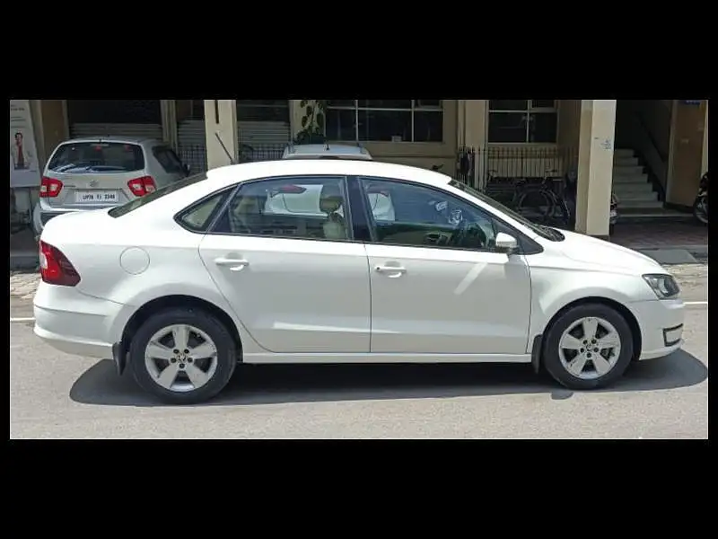 Second Hand Skoda Rapid Style 1.5 TDI AT in Kanpur