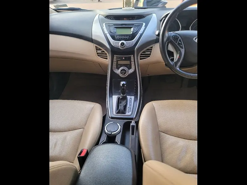 Second Hand Hyundai Elantra SX (O) 1.5 AT in Lucknow